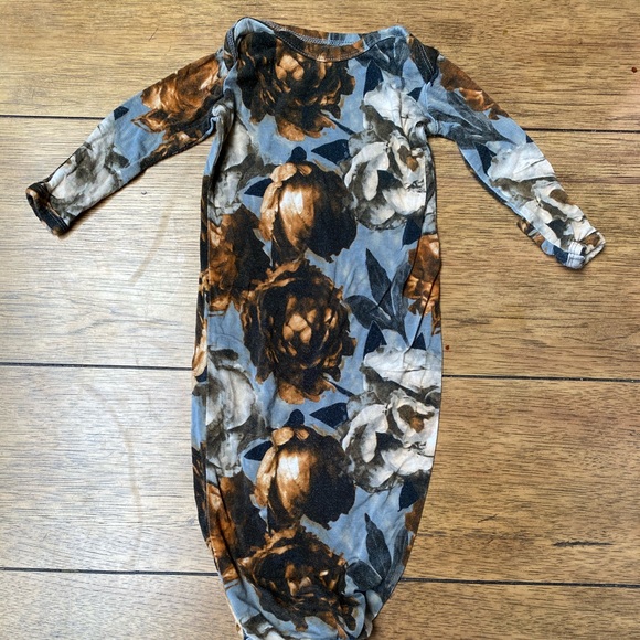 Posh Peanut Paige Peony Knotted Gown: 0-3mos - Picture 3 of 5